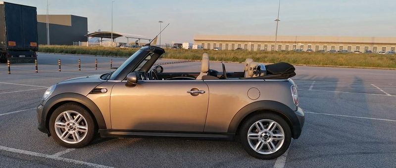 MINI Cooper Cabrio • 2011 • 140,000 km 3