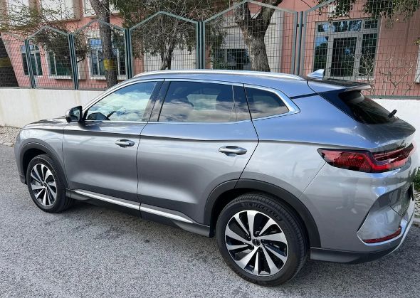 BYD S6 • 2024 • 9,900 km 3