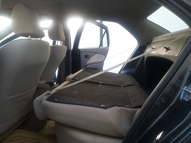 Toyota Yaris • 2013 • 175,000 km 7