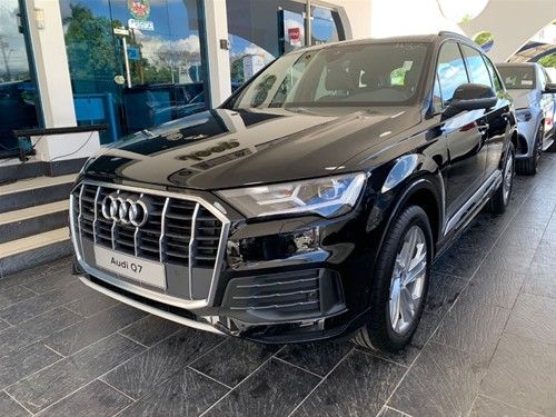 Audi Q7 • 2020 • 23 km 1