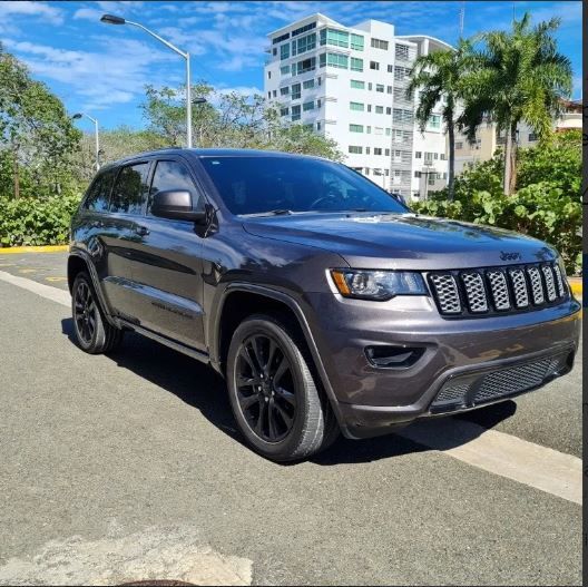 Jeep Grand Cherokee • 2018 • 88,700 km 4