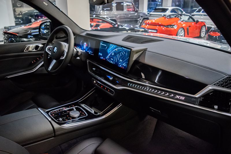 BMW X5 • 2024 • 4,100 km 3