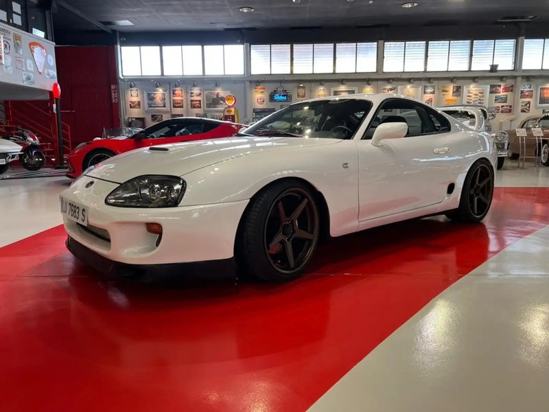Toyota Supra • 1994 • 242,786 km 2