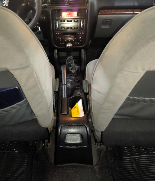 Peugeot 406 • 1999 • 280,000 km 3