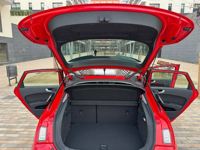 Audi A1 • 2015 • 32,000 km 5