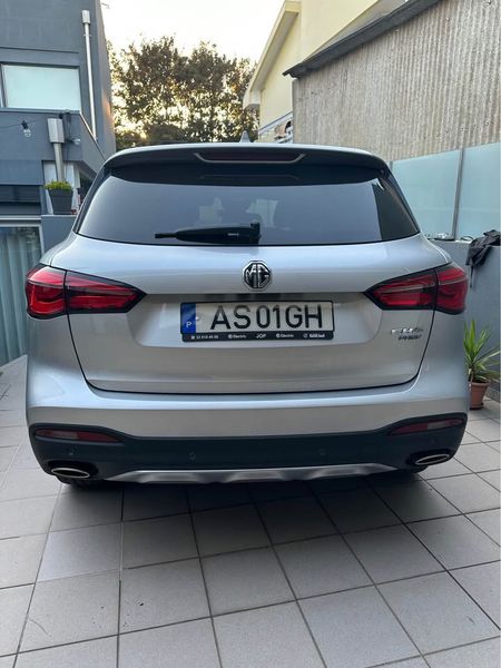 Isuzu D-MAX • 2022 • 27,000 km 2