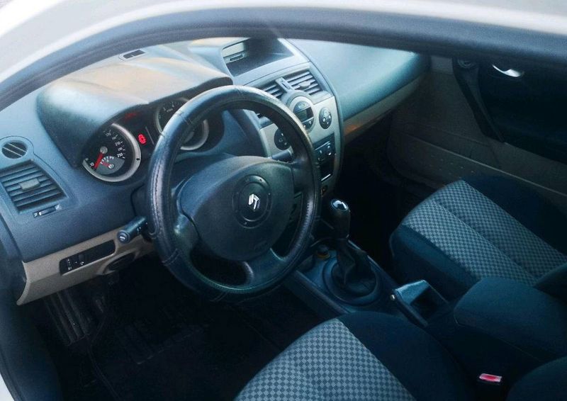 Renault Mégane • 2004 • 149,000 km 7