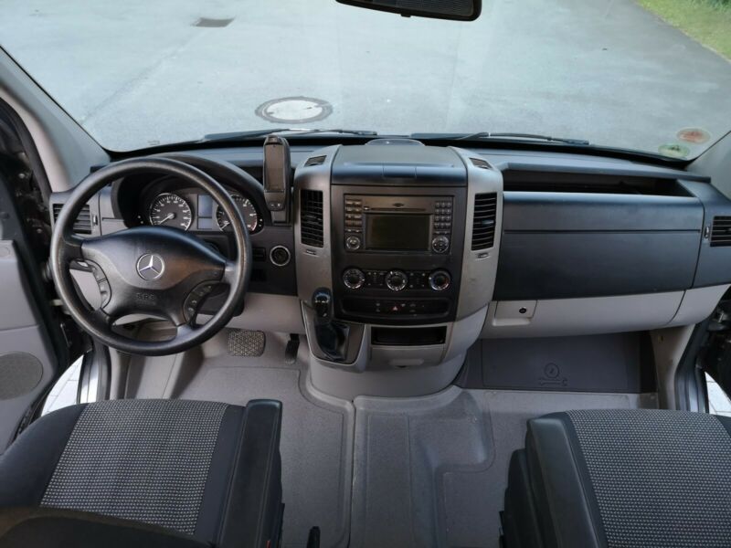 Mercedes-Benz Sprinter • 2011 • 114,000 km 12