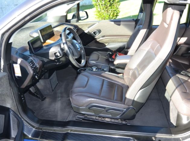 BMW i3 • 2014 • 123,700 km 4