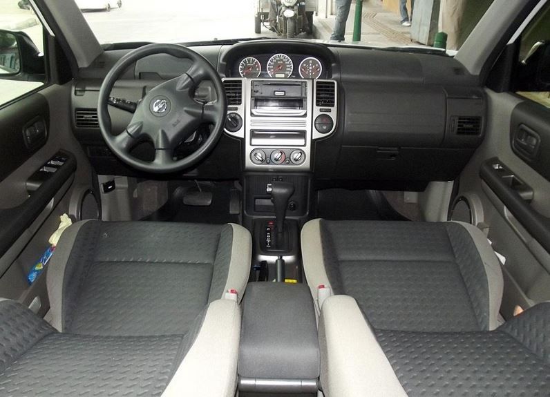 Nissan X-Trail • 2013 • 150,000 km 4