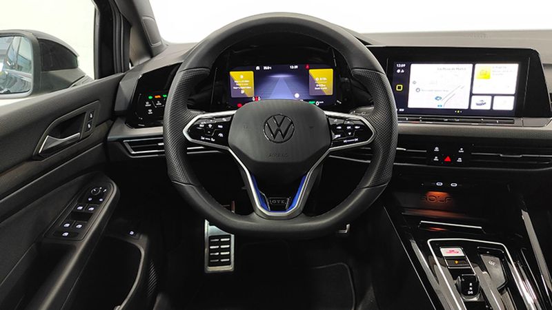 Volkswagen Golf • 2023 • 35,541 km 2