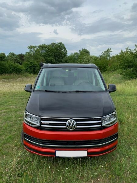 Volkswagen California • 2016 • 54,000 km 3