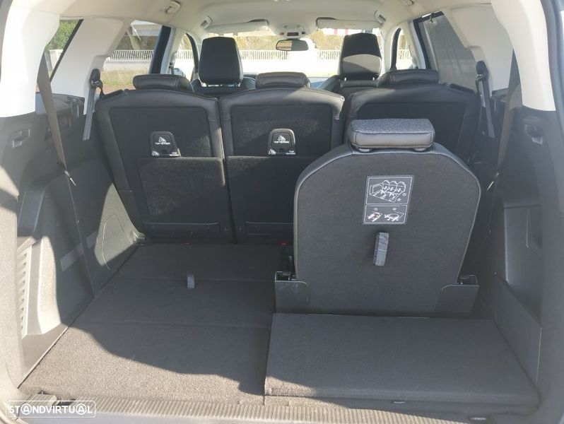 Peugeot 5008 • 2017 • 141,000 km 8