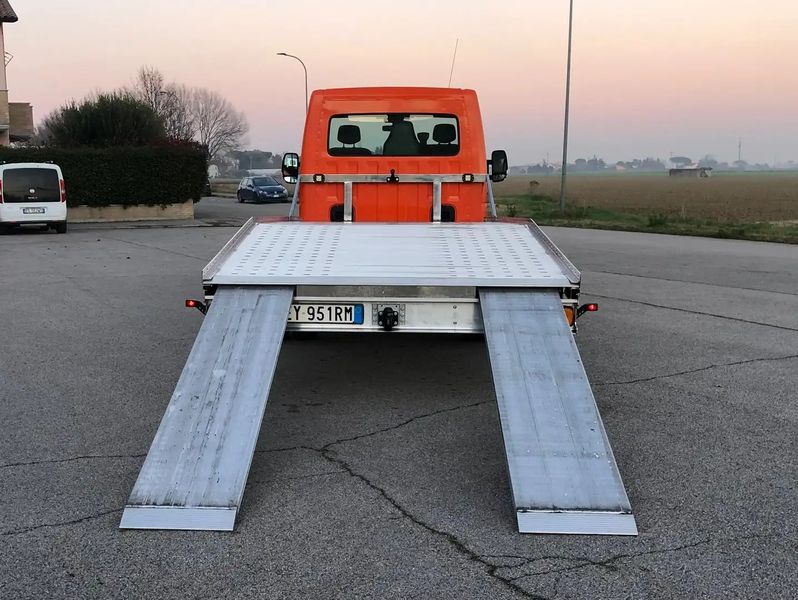 Renault Master • 2015 • 145,000 km 3