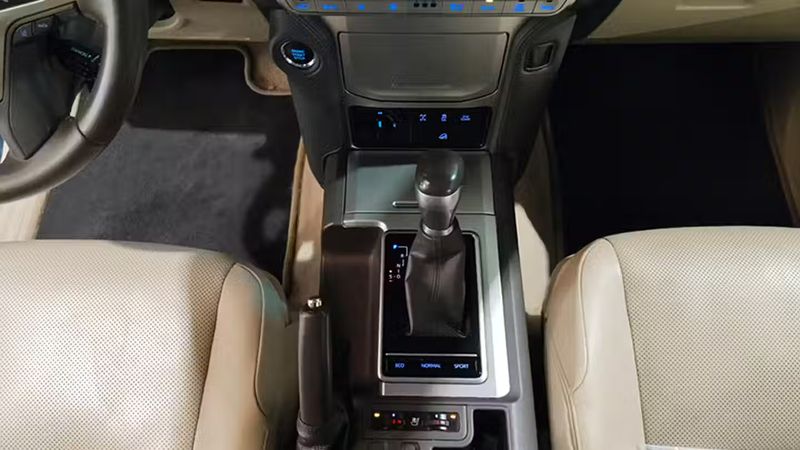 Toyota Land Cruiser • 2018 • 73,085 km 14