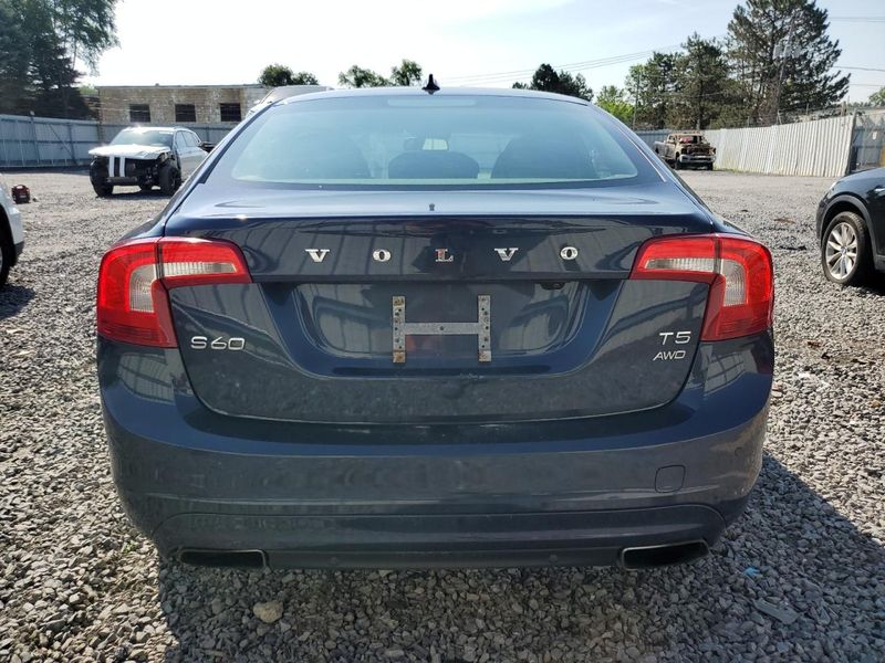 Volvo S60 • 2014 • 10,000 mi 5