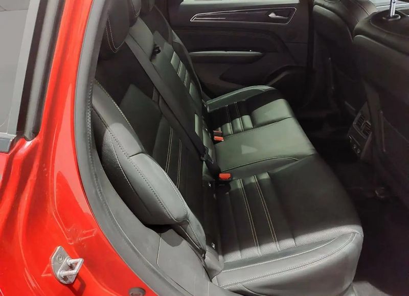 Renault 10 • 2023 • 13,838 km 10