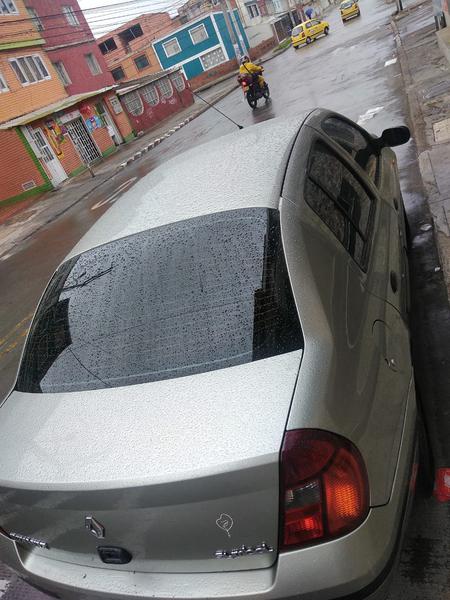 Renault Symbol • 2001 • 201,000 km 6