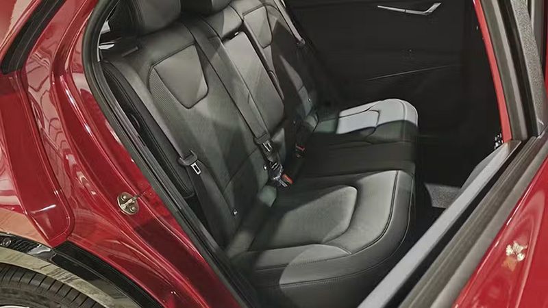 Kia Niro • 2024 • 9,220 km 5