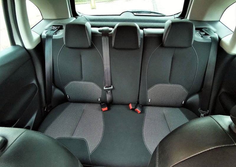 Citroën C3 • 2014 • 150,000 km 3