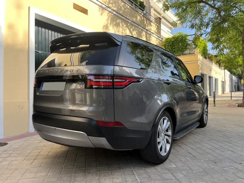 Land Rover Discovery • 2017 • 146,000 km 3