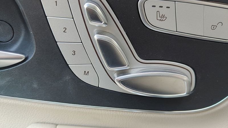 Mercedes-Benz 210 Van • 2018 • 115,422 km 8