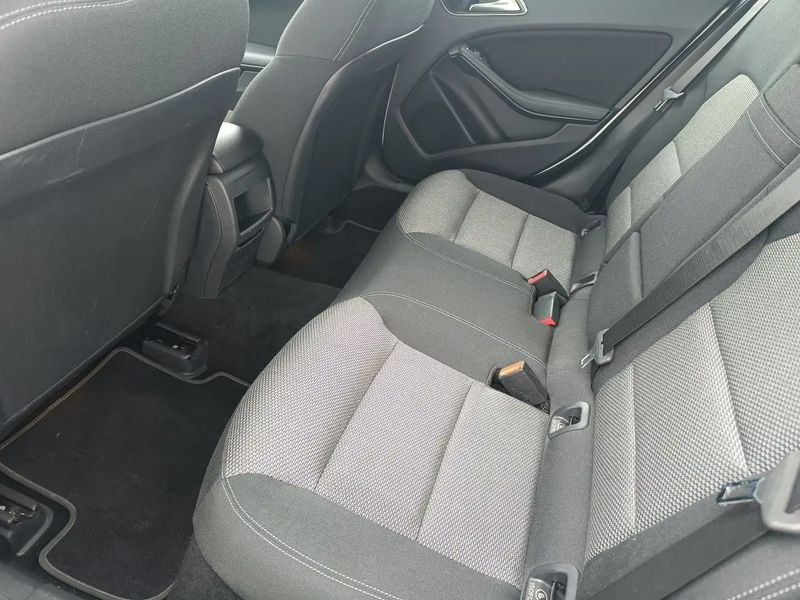 Mercedes-Benz A-Class • 2018 • 116,000 km 4