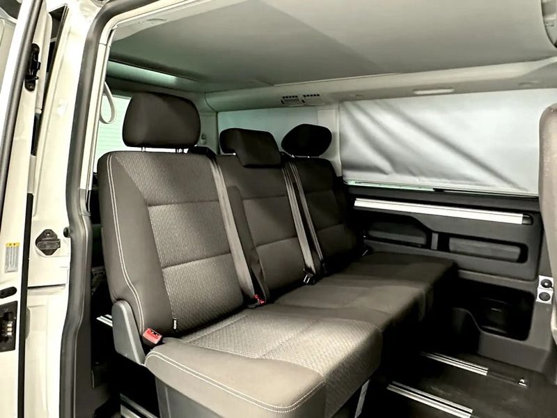 Volkswagen T5 • 2017 • 44,000 km 9