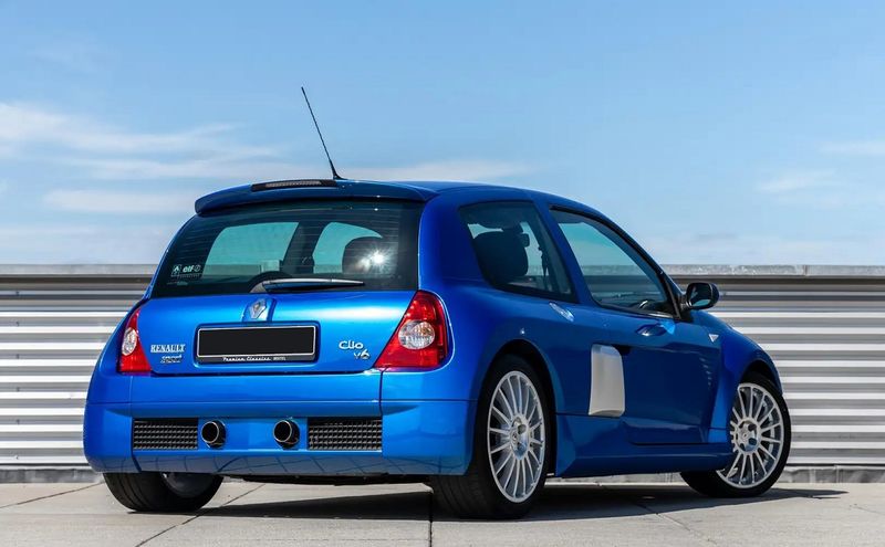 Renault Clio • 2003 • 24,500 km 2