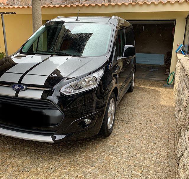 Ford Transit Connect LWB • 2017 • 12,000 km 1