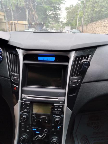 Hyundai Sonata • 2011 • 118,000 km 3