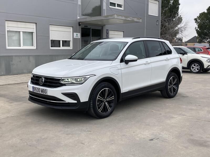 Volkswagen Tiguan • 2022 • 74,959 km 1