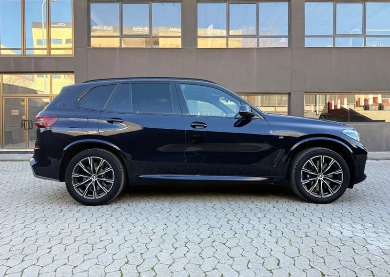 BMW X5 • 2020 • 89,000 km 9