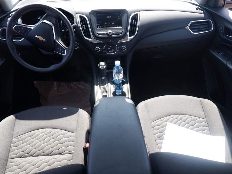 Chevrolet Equinox • 2021 • 25,000 mi 7
