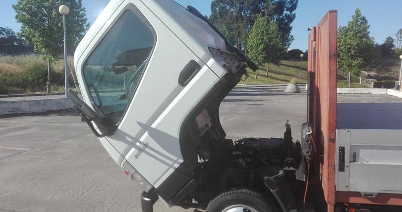 Mitsubishi Fuso canter • 2006 • 200,000 km 6
