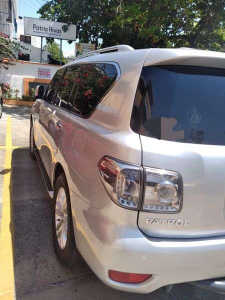 Nissan Patrol • 2011 • 214,750 km 8