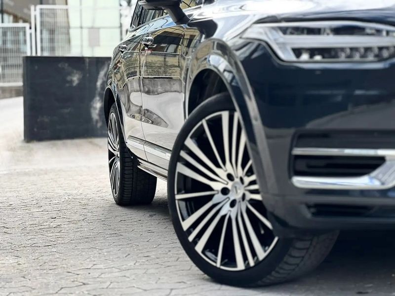 Volvo XC90 • 2020 • 76,000 km 1