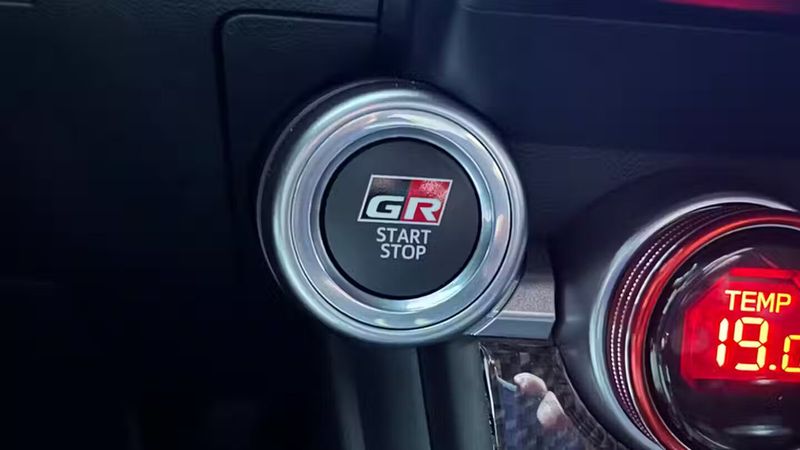 Toyota GR Supra • 2023 • 6,103 km 25