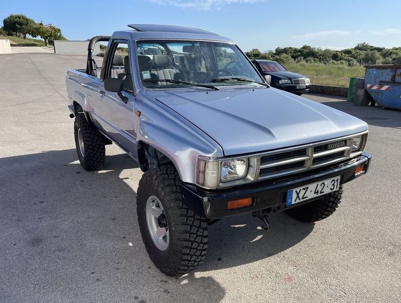 Toyota 4-Runner • 1992 • 120,000 km 1