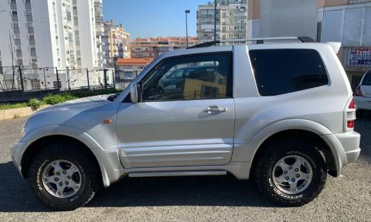Mitsubishi Pajero • 2000 • 280,000 km 2