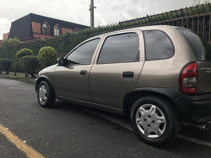 Chevrolet Corsa • 2004 • 126,000 km 5