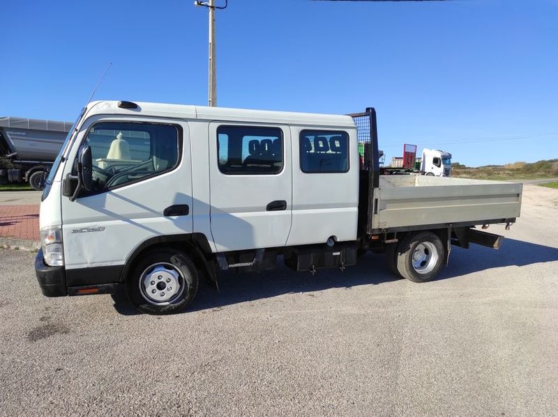 Mitsubishi Fuso canter • 2009 • 250,000 km 1