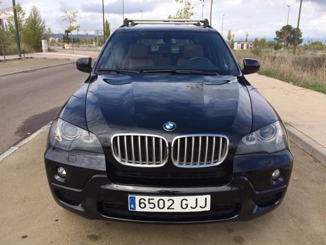 BMW X5 • 2008 • 291,000 km 2