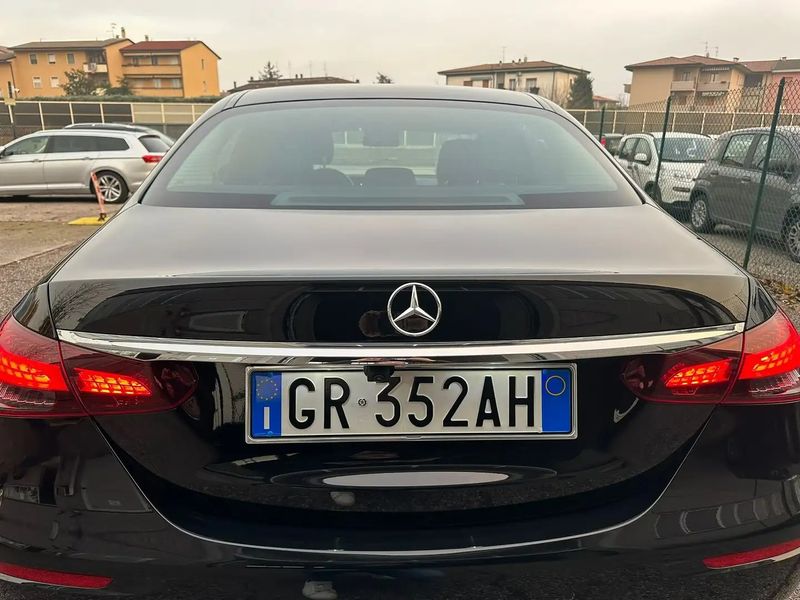 Mercedes-Benz E • 2022 • 55,655 km 3