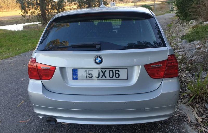 BMW 3 Series • 2010 • 202,000 km 1