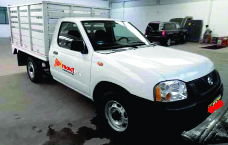Nissan NP300 Pickup • 2010 • 350,000 km 3