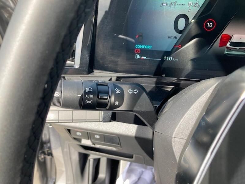 Renault Captur • 2024 • 3,542 km 28