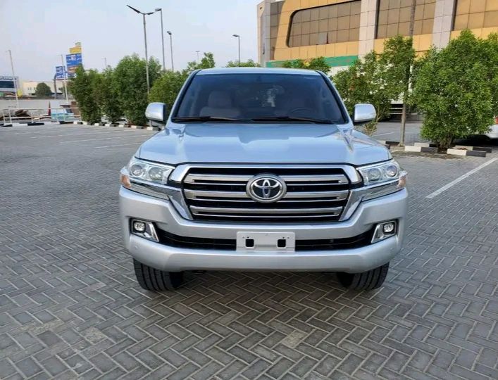 Toyota Land Cruiser • 2019 • 89 km 2