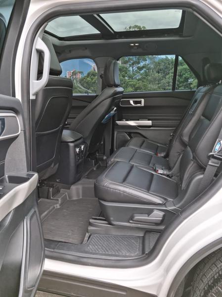 Ford Explorer • 2020 • 7,700 km 4