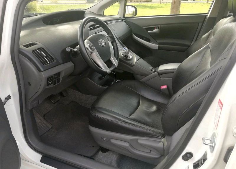 Toyota 4-Runner • 2009 • 130,000 km 3